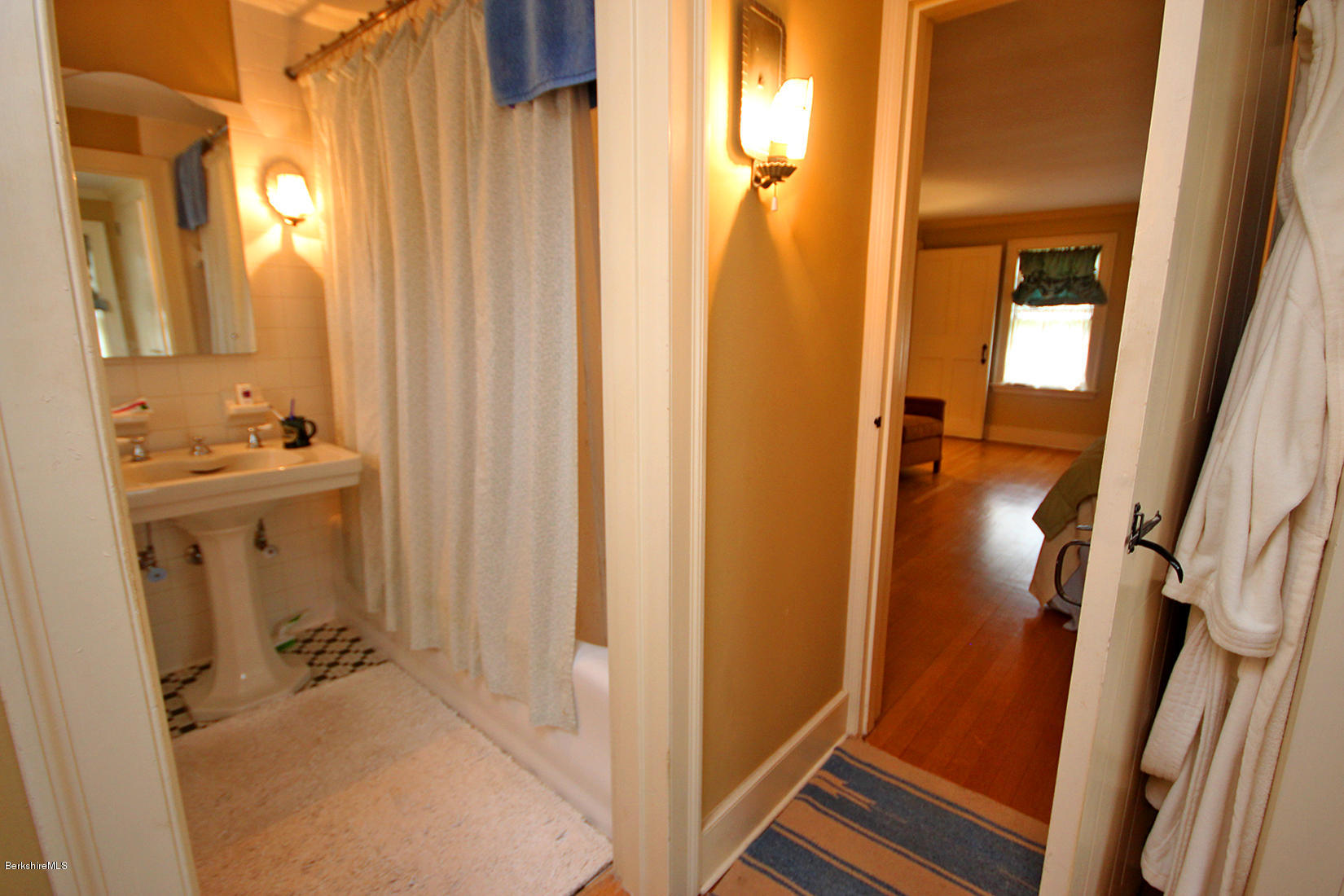 280 Holmes Road Pittsfield, MA 01201 - Photo 21 of 29 FULL BATH