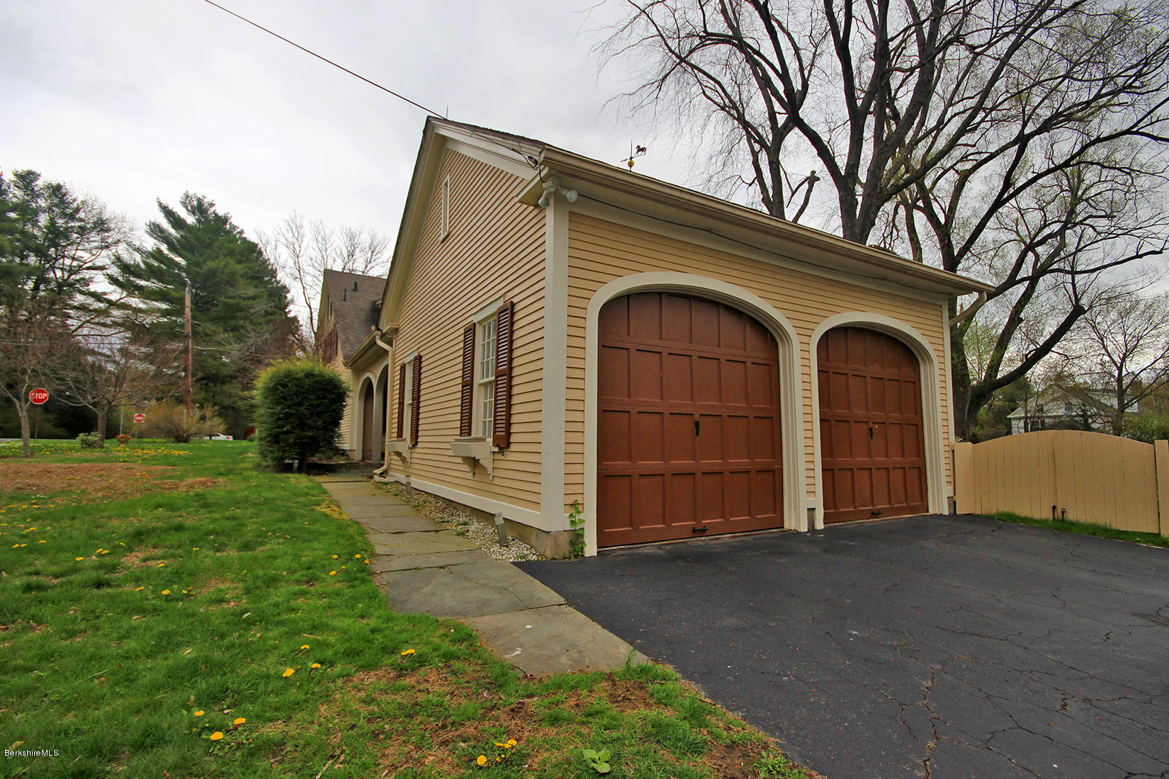 280 Holmes Road Pittsfield, MA 01201 - Photo 29 of 29 TWO CAR GARAGE