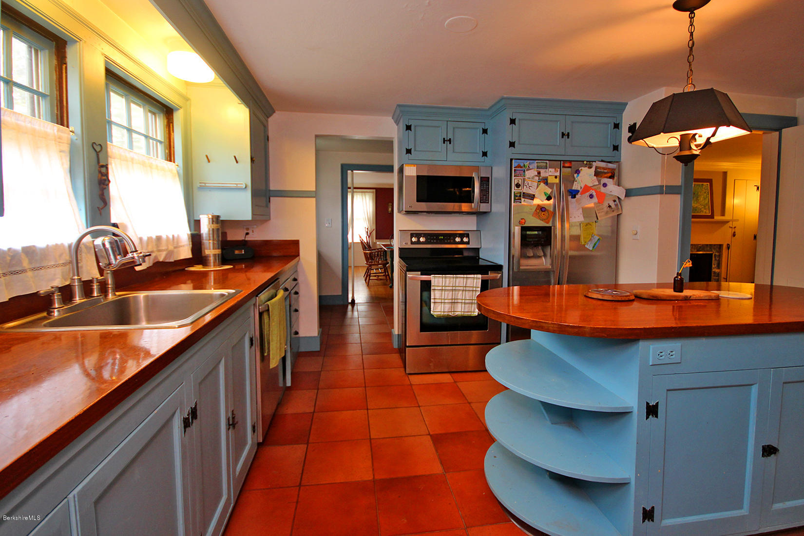 280 Holmes Road Pittsfield, MA 01201 - Photo 5 of 29 BEAUTIFUL KITCHEN