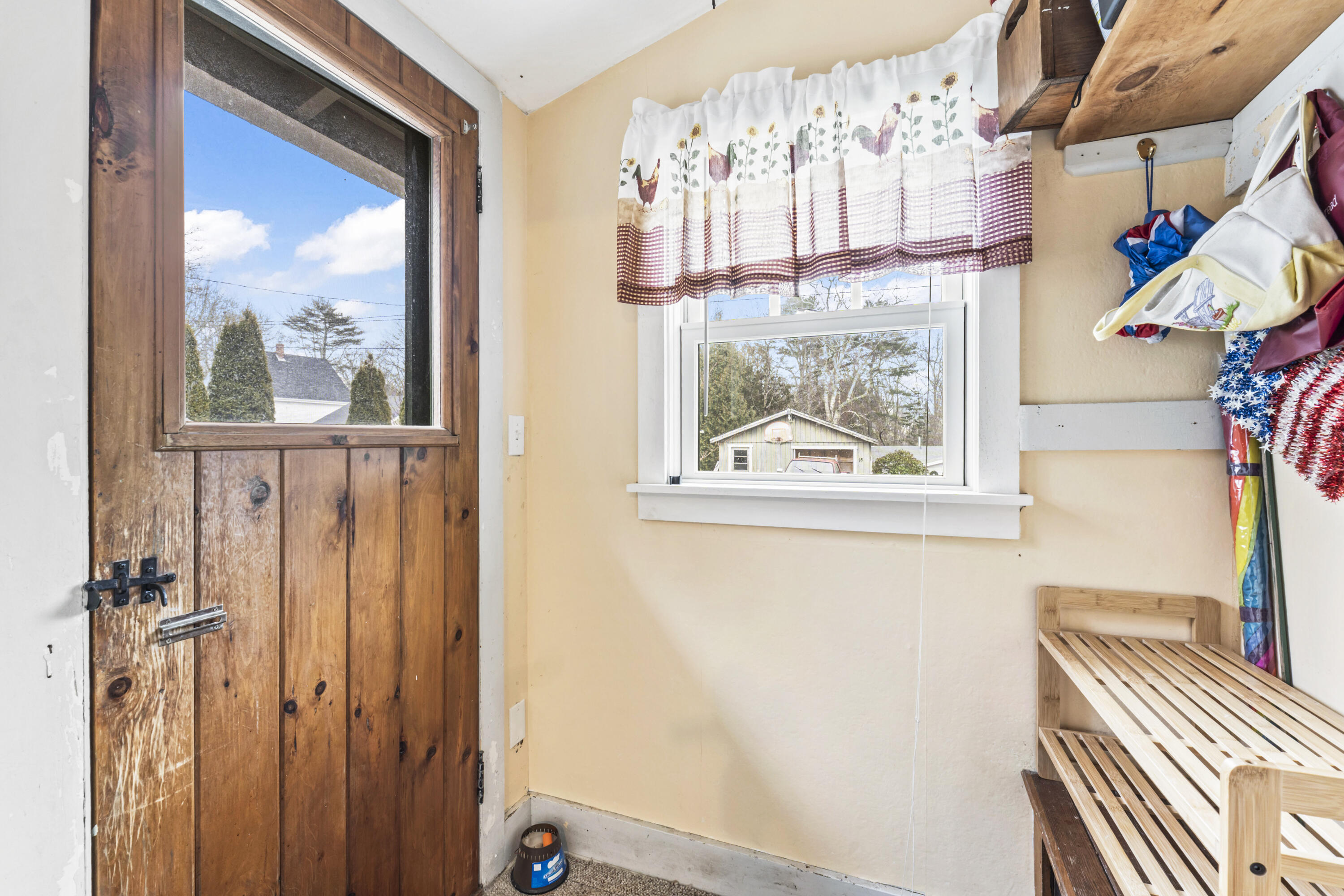 19 Logan Road Boothbay Harbor, ME 04575 - Photo 17 of 43 19 Logan Rd_107