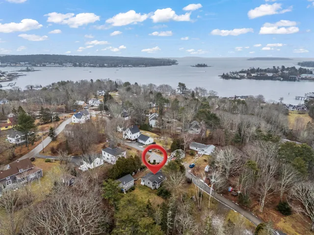 $389,000 | 19 Logan Road, Boothbay Harbor, ME 04575