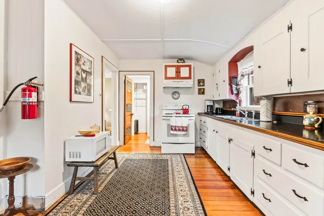 $389,000 | 19 Logan Road, Boothbay Harbor, ME 04575