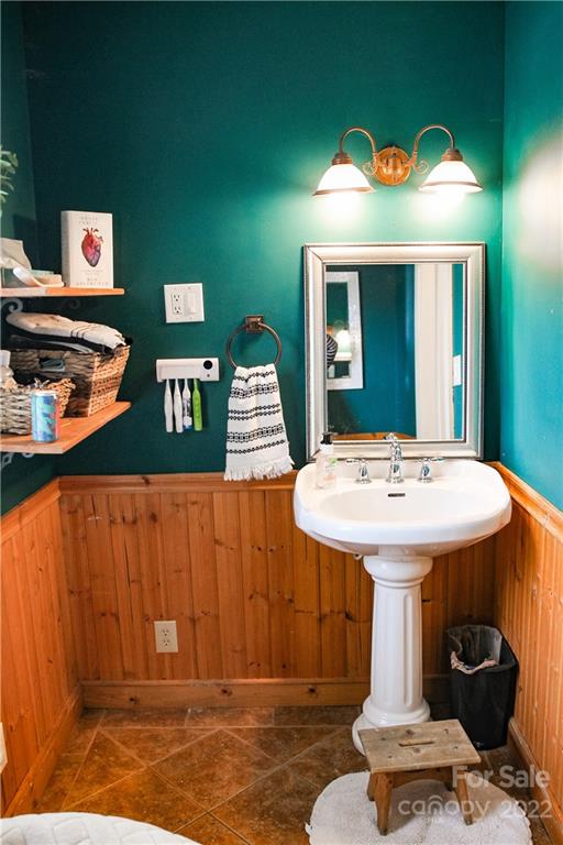 1052 Greenwood Road Spruce Pine, NC 28777 - Photo 31 of 43 a view of kitchen with utility room