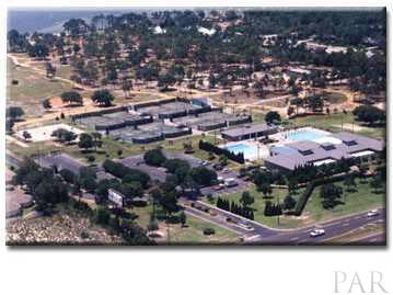 2495 Cove Road Navarre, FL 32566 - Photo 5 of 11 a view of a city