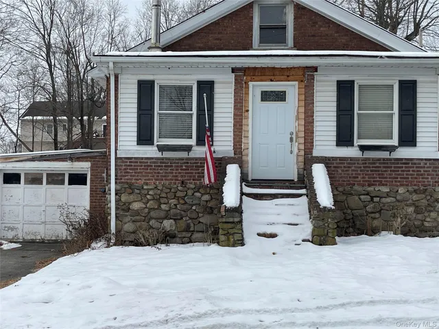 $335,000 | 111 North Pierpont Avenue, Newburgh, NY 12550