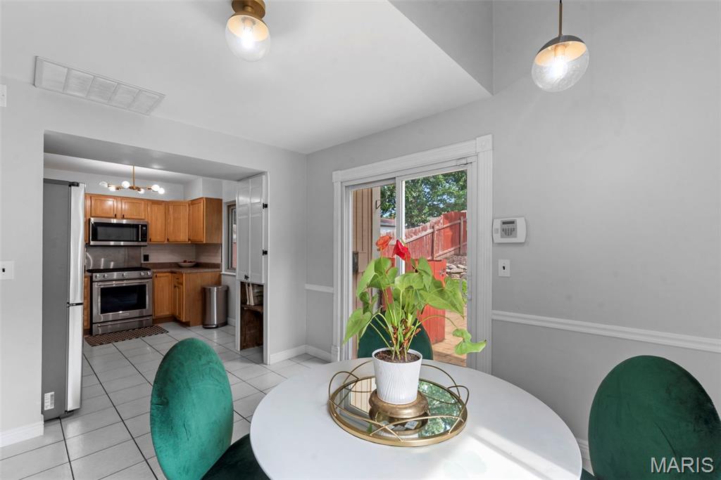 405 Great Hill Drive Ballwin, MO 63021 - Photo 13 of 30