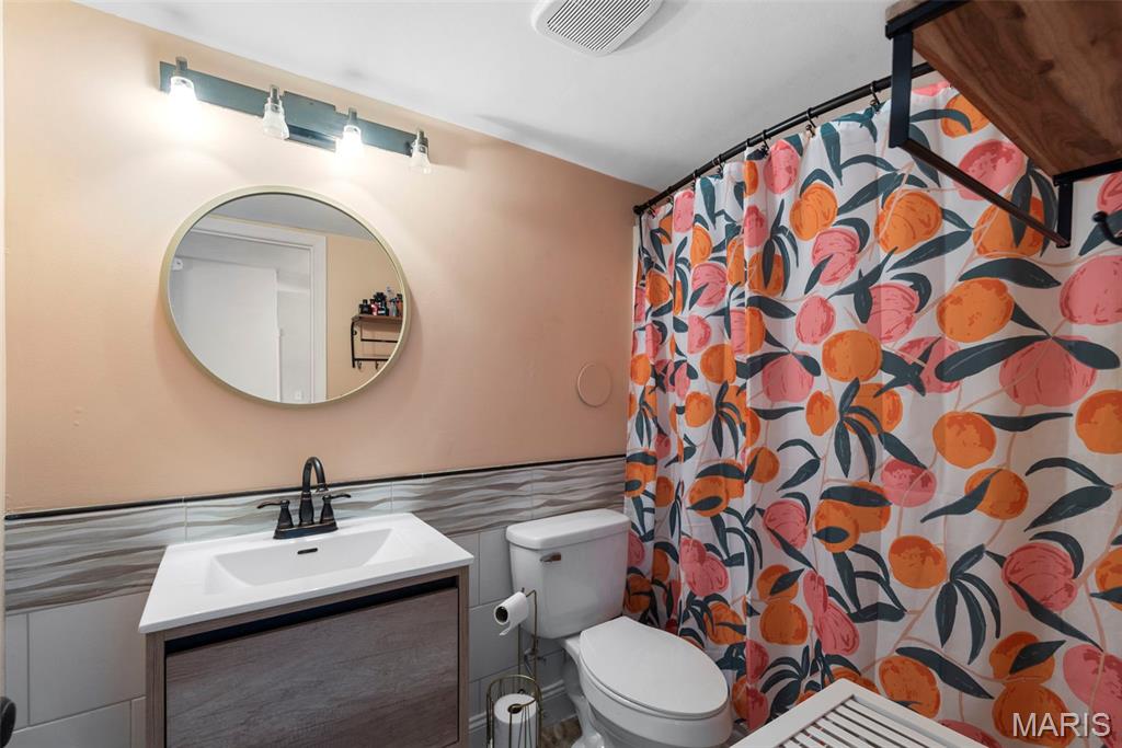 405 Great Hill Drive Ballwin, MO 63021 - Photo 9 of 30