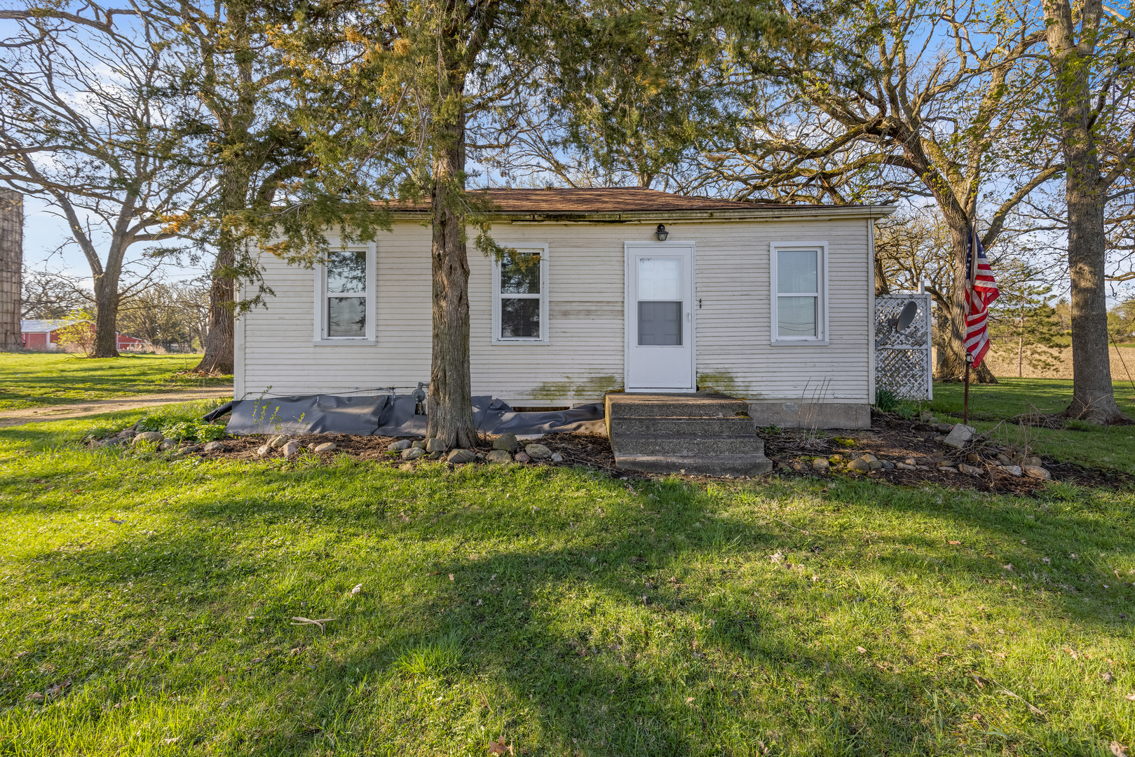 15419 Marengo Road Union, IL 60180 - Photo 3 of 21 a view of a house with backyard and sitting area
