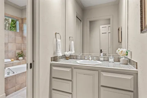 $3,450,000 | 6 Mott Lane, Houston, TX 77024