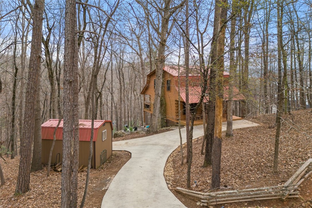 105 North Arrowhead Drive Westminster, SC 29693 - Photo 2 of 34