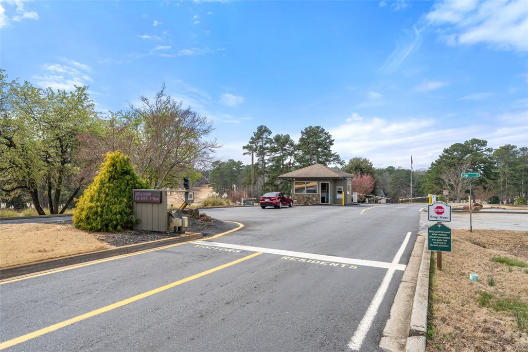 105 North Arrowhead Drive Westminster, SC 29693 - Photo 29 of 34