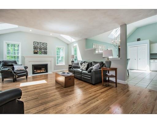84 Sugar Road Bolton, MA 01740 - Photo 8 of 30