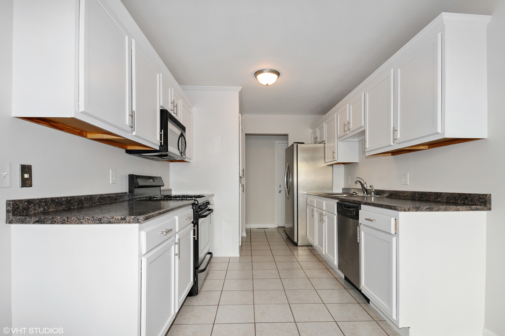 77 Ingleshire Road Montgomery, IL 60538 - Photo 3 of 10 Gallery Image 3