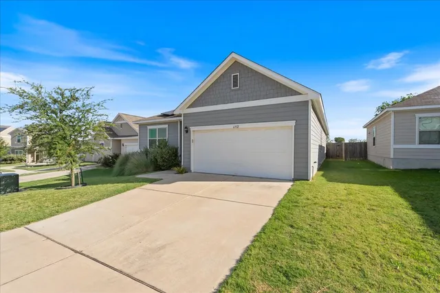 $2,090 | 6312 Routenburn Street, Austin, TX 78754
