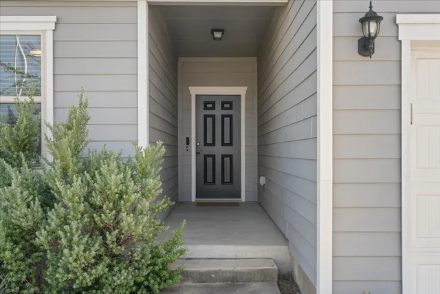 $2,090 | 6312 Routenburn Street, Austin, TX 78754