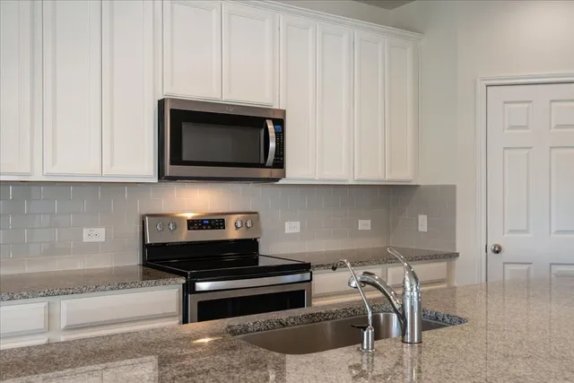 $2,090 | 6312 Routenburn Street, Austin, TX 78754