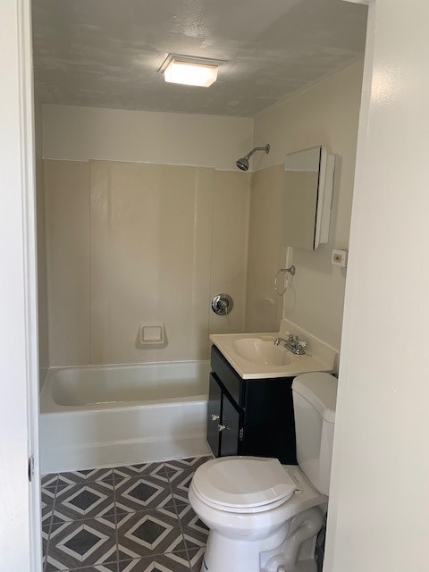 9 West Street Westerly, RI 02891 - Photo 21 of 37 unit 3