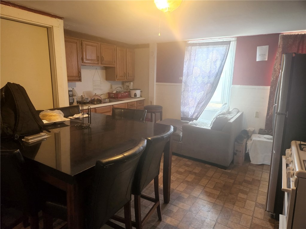 9 West Street Westerly, RI 02891 - Photo 34 of 37 unit 2