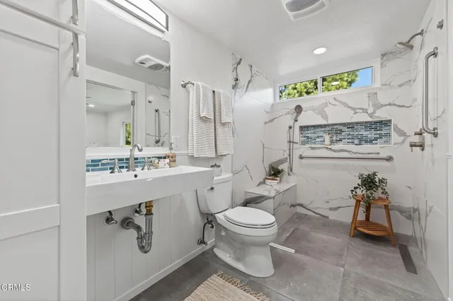 $1,069,000 | 814 Danbury Court, Ventura, CA 93004