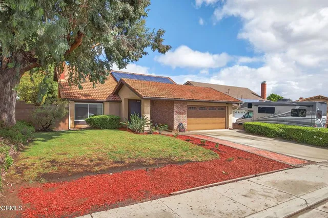 $1,069,000 | 814 Danbury Court, Ventura, CA 93004