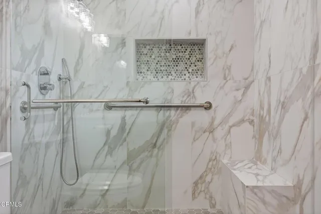 $1,069,000 | 814 Danbury Court, Ventura, CA 93004