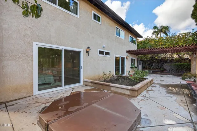 $1,069,000 | 814 Danbury Court, Ventura, CA 93004