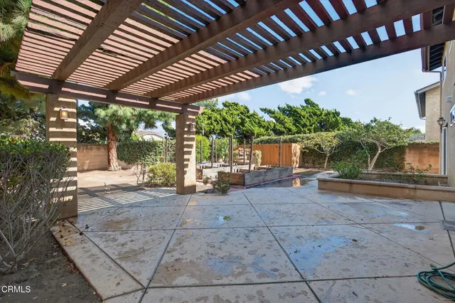 $1,069,000 | 814 Danbury Court, Ventura, CA 93004