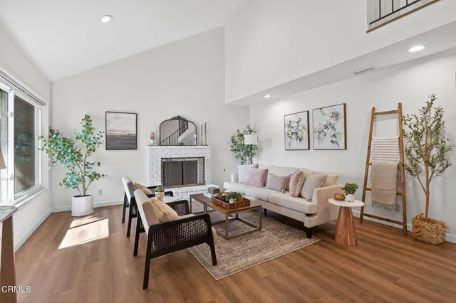 $1,069,000 | 814 Danbury Court, Ventura, CA 93004