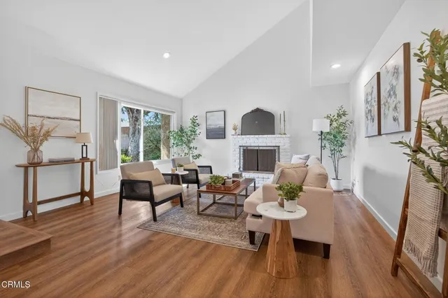 $1,069,000 | 814 Danbury Court, Ventura, CA 93004