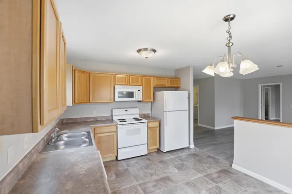 $239,900 | 1924 Black Bear Drive, Fort Wayne, IN 46808