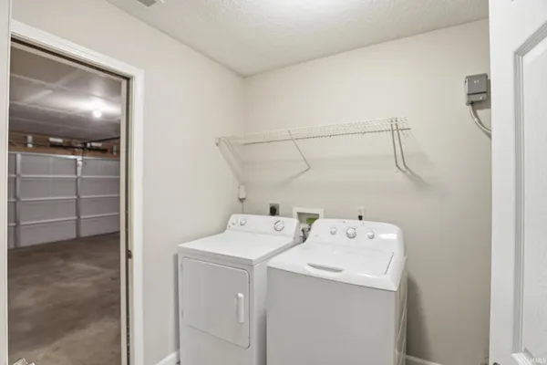 $239,900 | 1924 Black Bear Drive, Fort Wayne, IN 46808