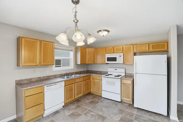 $239,900 | 1924 Black Bear Drive, Fort Wayne, IN 46808