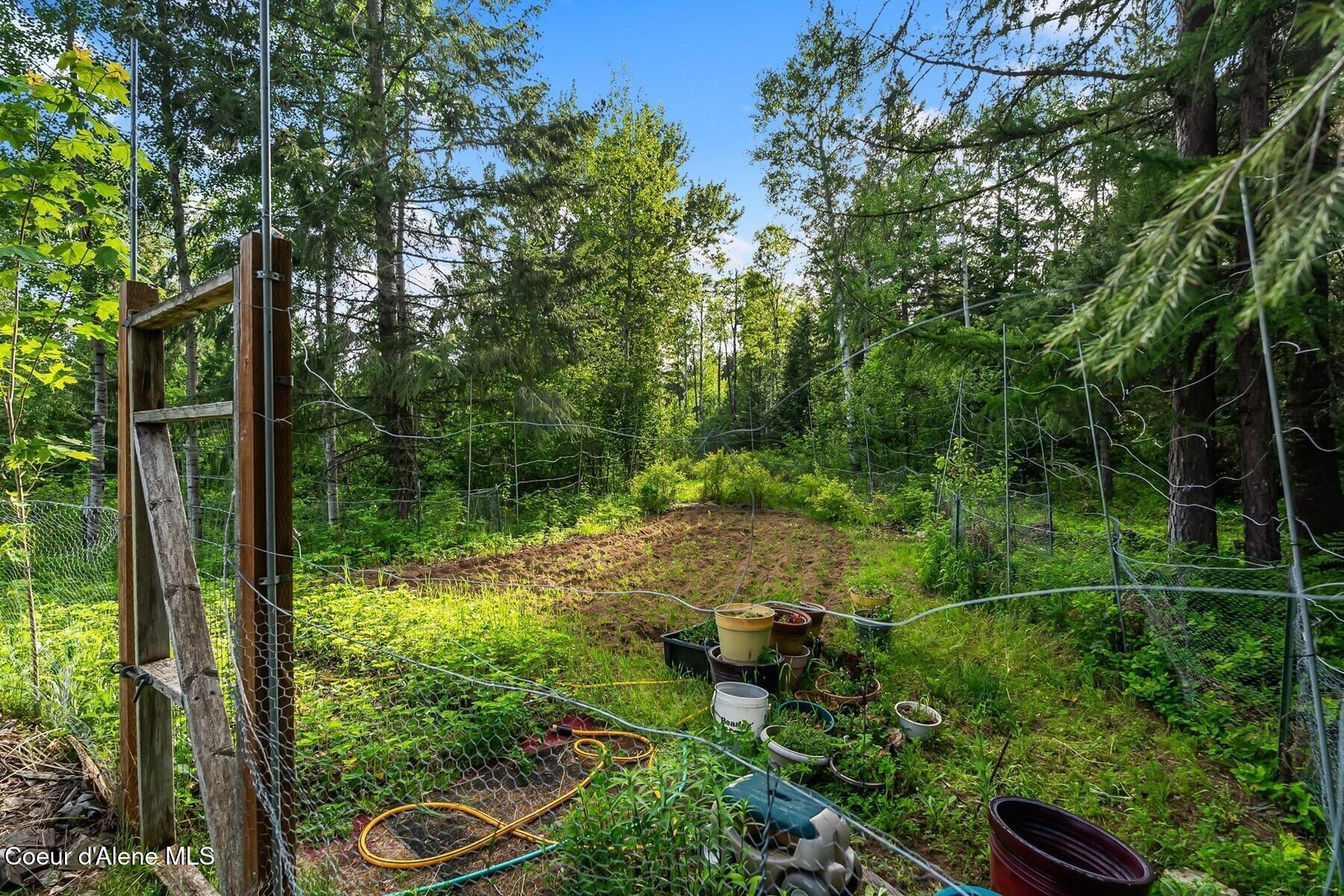 446 Hummingbird Drive Sandpoint, ID 83864 - Photo 28 of 95 Garden