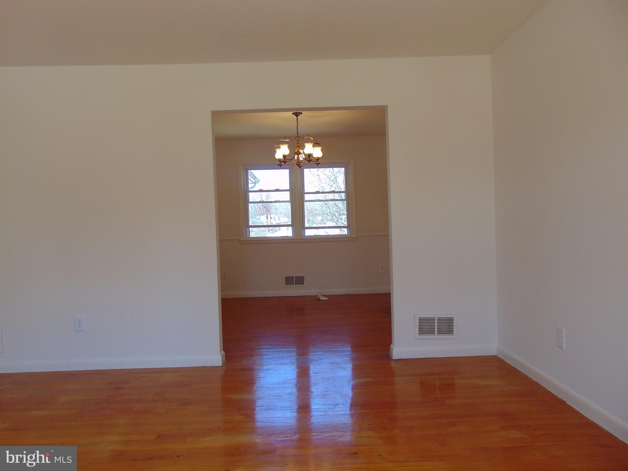 760 Hawthorne Road Linthicum Heights, MD 21090 - Photo 22 of 82 Looking into dining room from living room.
