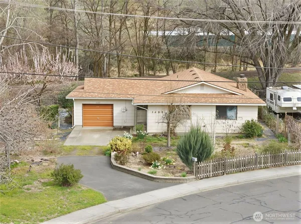 $325,000 | 1427 Wilkenson Street, Milton Freewater, OR 97862