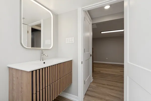 $3,500 | 9313 West 147th Street, Orland Park, IL 60462