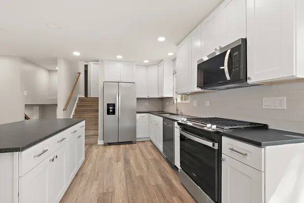 $3,500 | 9313 West 147th Street, Orland Park, IL 60462