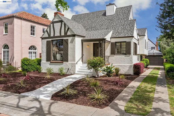 $1,850,000 | 2843 Central Avenue, Alameda, CA 94501