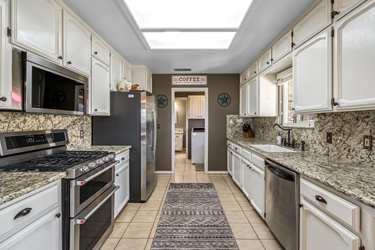 36515 Wells Road Coarsegold, CA 93614 - Photo 15 of 54 Gallery Image 15
