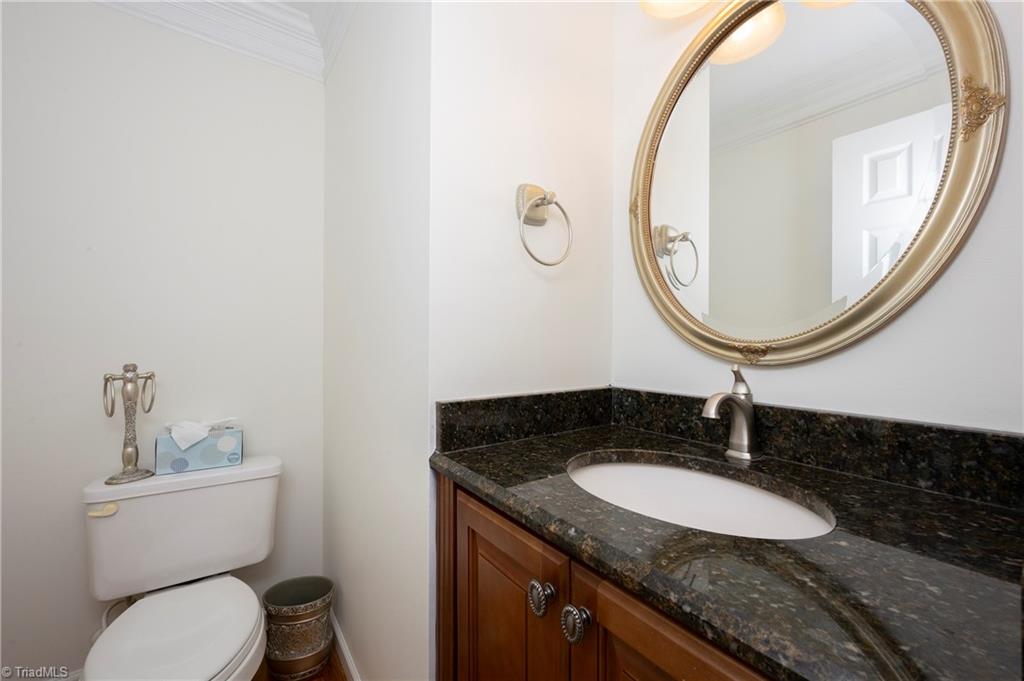 7708 Holly Field Road Clemmons, NC 27012 - Photo 18 of 50 Main Level Powder Room