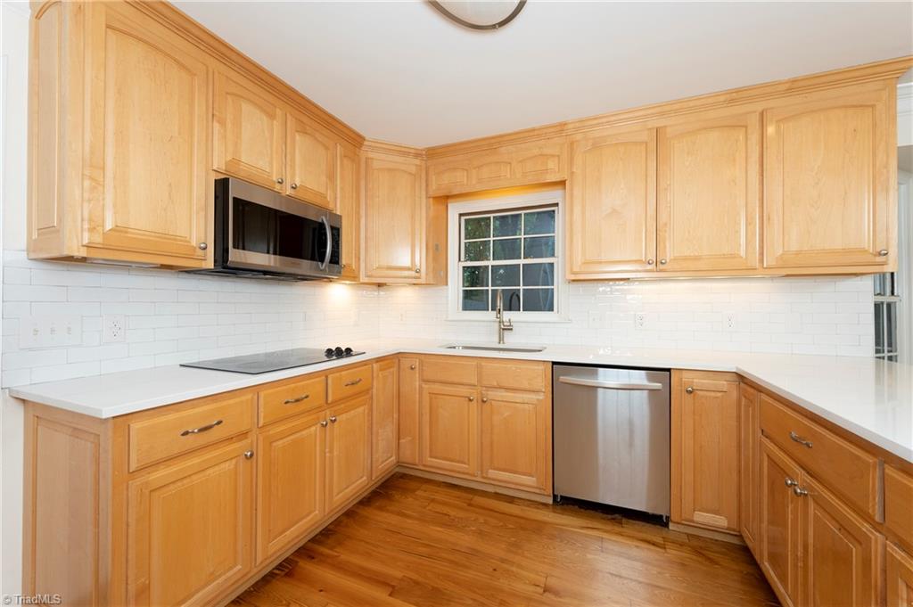 7708 Holly Field Road Clemmons, NC 27012 - Photo 8 of 50 Kitchen