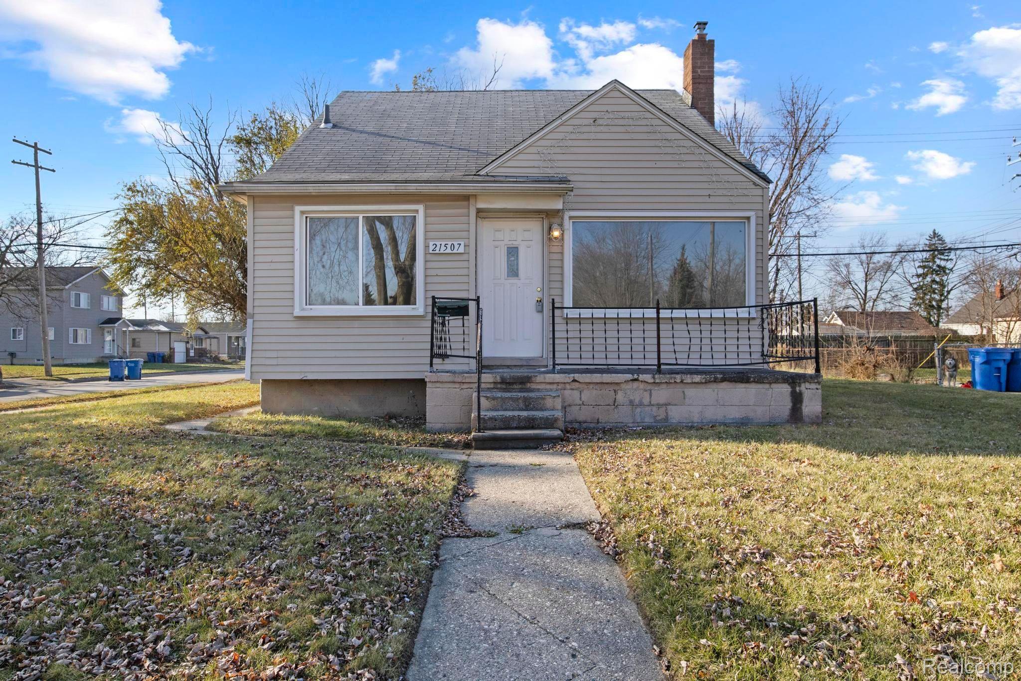 21507 Waltham Road Warren, MI 48089 - Photo 1 of 28 Gallery Image 1