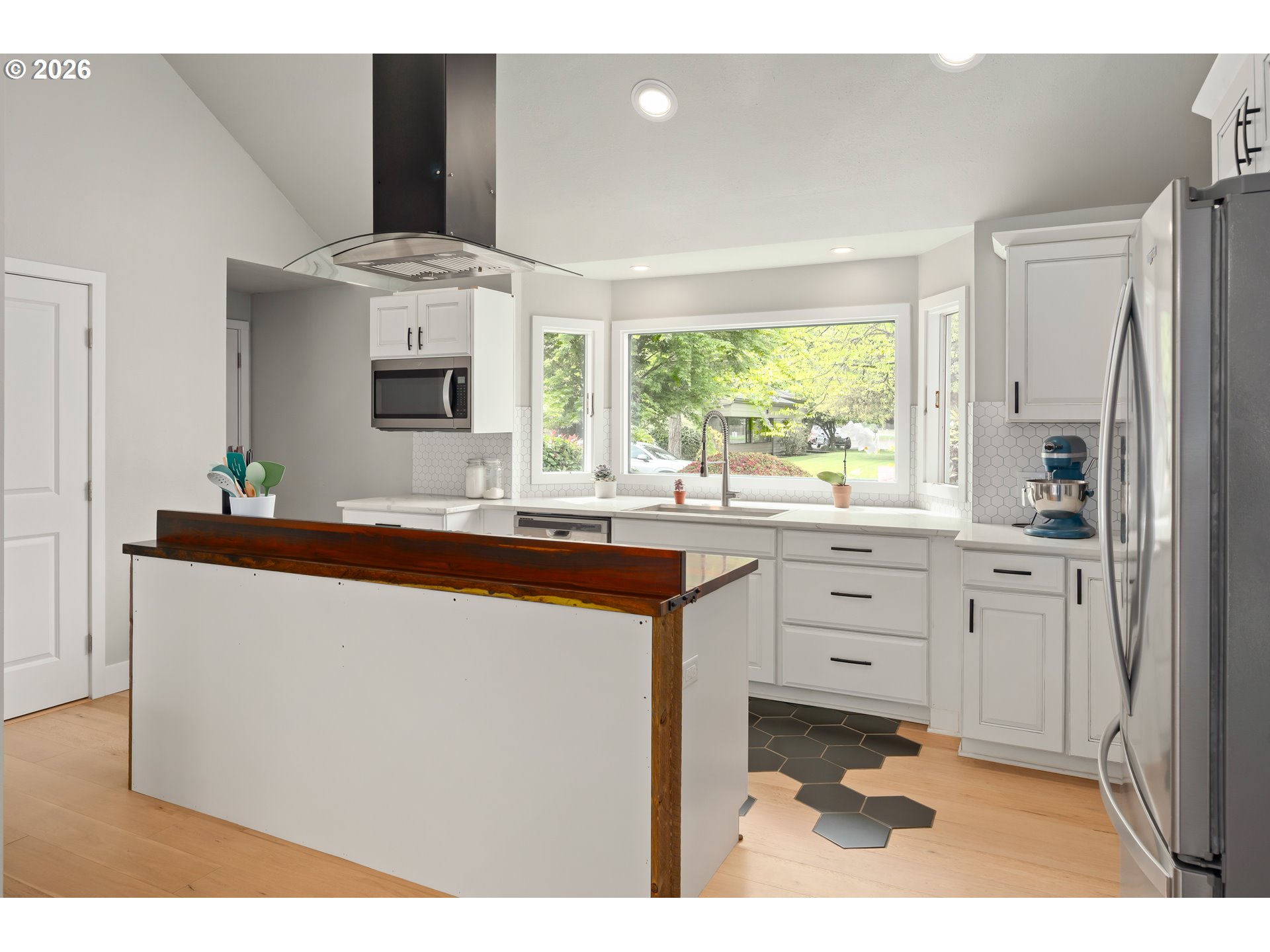 2742 Wingate Street Eugene, OR 97408 - Photo 11 of 45