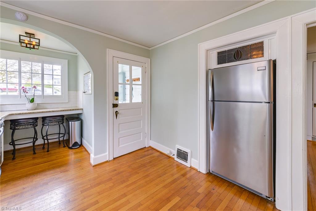 1201 South Hawthorne Road Winston-Salem, NC 27103 - Photo 6 of 18