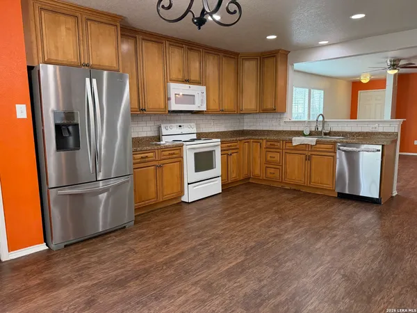 $1,850 | 11102 Anarbor Field, San Antonio, TX 78254