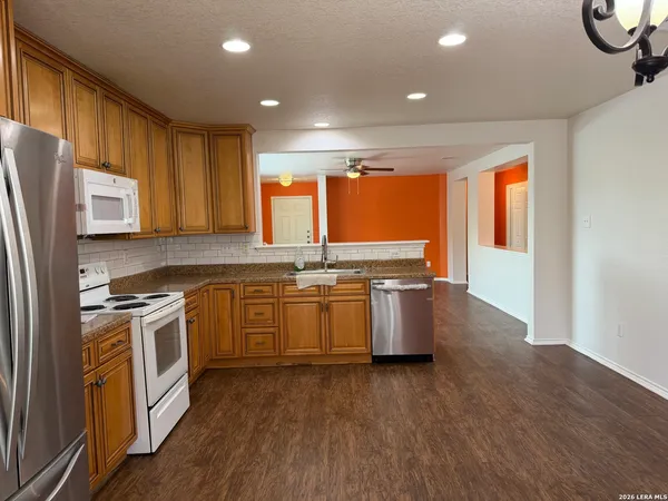 $1,850 | 11102 Anarbor Field, San Antonio, TX 78254