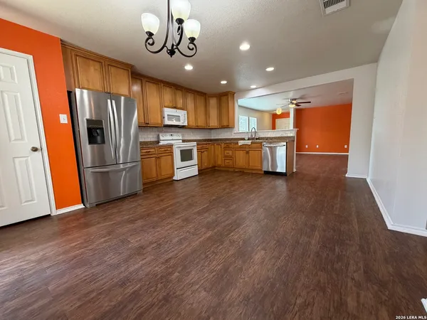 $1,850 | 11102 Anarbor Field, San Antonio, TX 78254