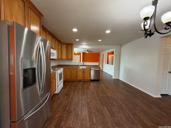 $1,850 | 11102 Anarbor Field, San Antonio, TX 78254