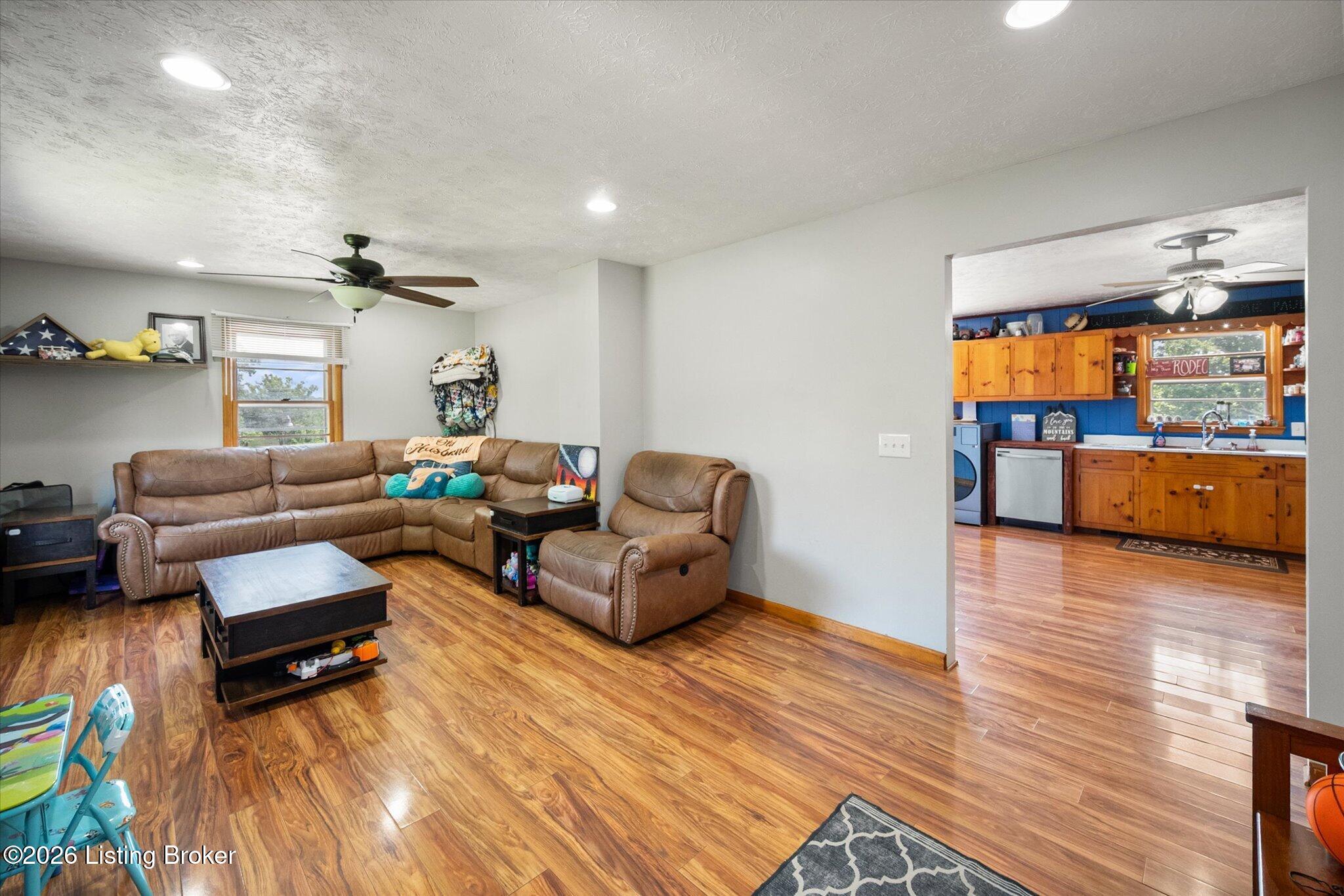 4061 Mink Run Road Frankfort, KY 40601 - Photo 3 of 27 Family Rm