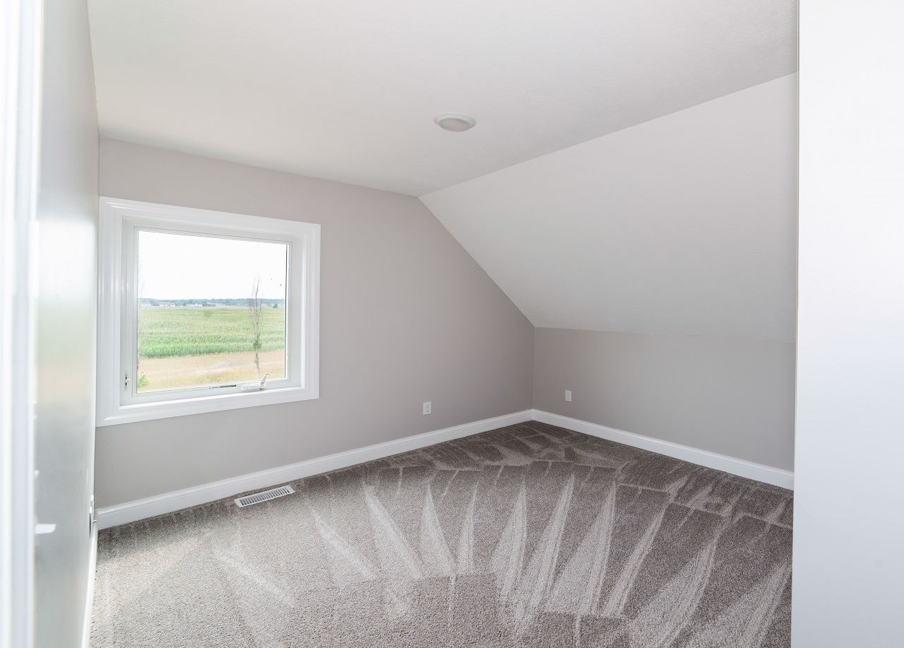 1285 Hoch Road Traverse City, MI 49696 - Photo 13 of 21 1851882-12.JPG
